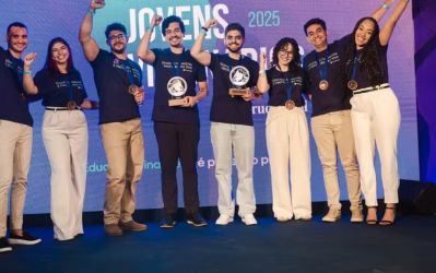 Prêmio Jovens Visionários reconhece jovens lideranças que impulsionam educação financeira em 2025